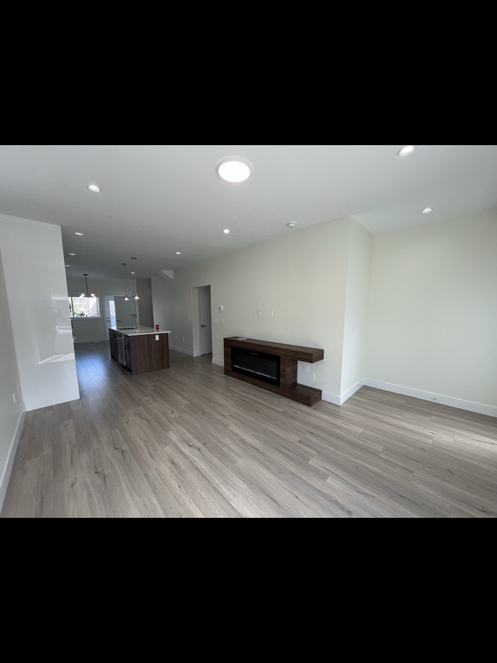 9652 162A Street - Photo 7 of 51
