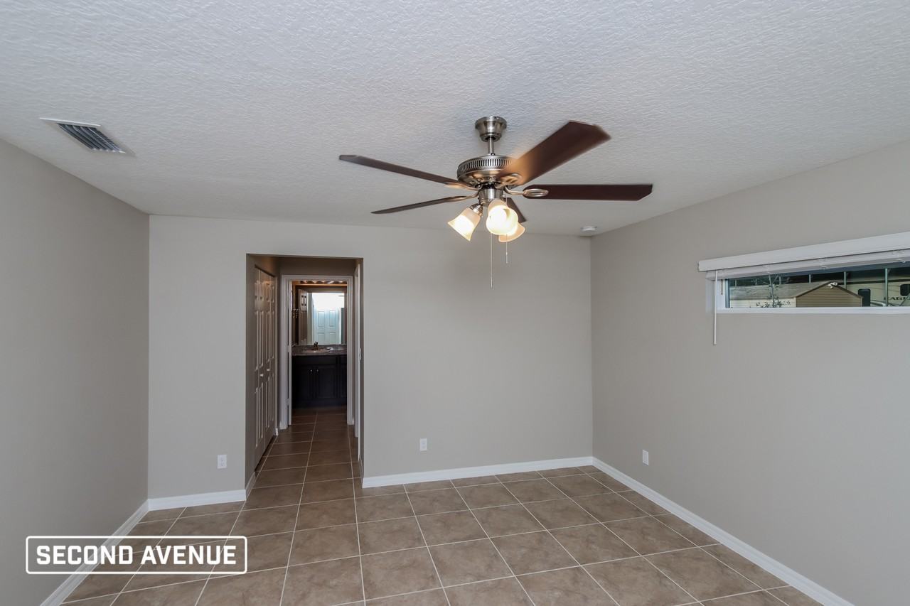 1210 Vandalia Ave Se - Photo 7 of 19