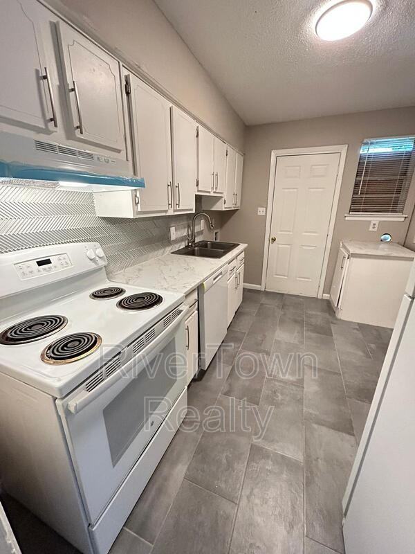 1176 Railton Rd - Photo 4 of 9