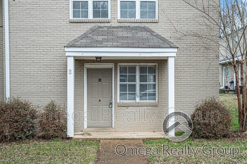 600 S Broadway Ave #B6 - Photo 2 of 25