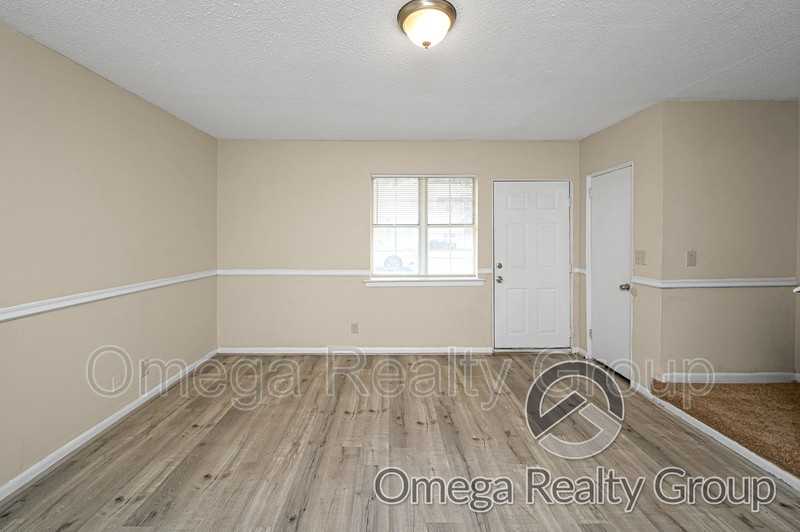 600 S Broadway Ave #B6 - Photo 4 of 25