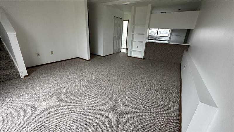 140 Orchard Dr #C - Photo 2 of 12