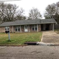 916 Beatrice Dr - Photo 1 of 1