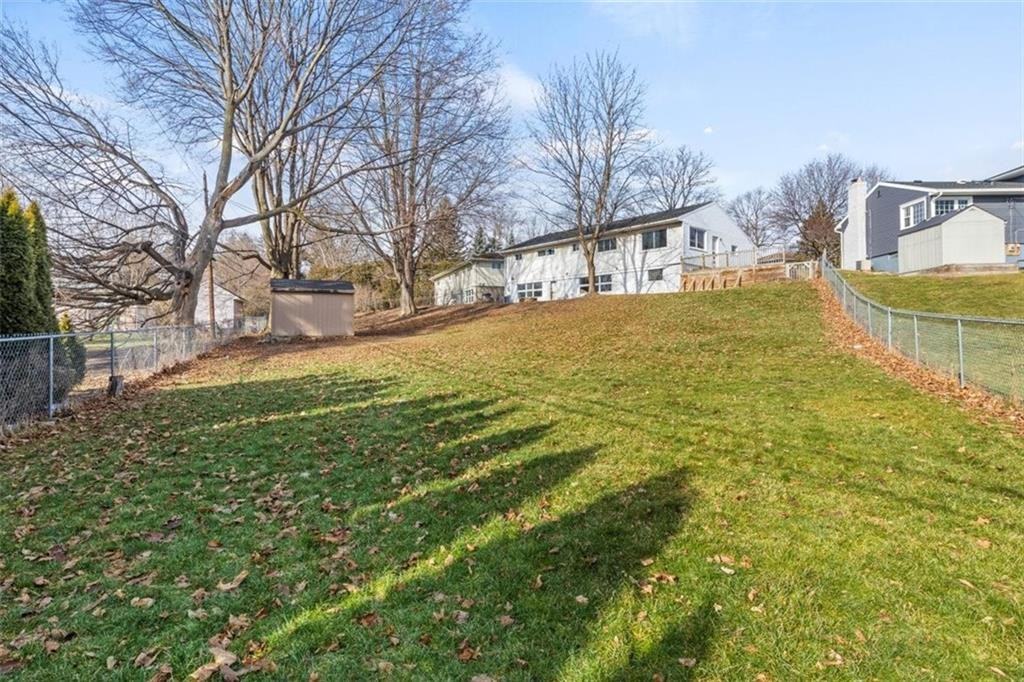 119 Highview Dr #1 - Photo 3 of 19