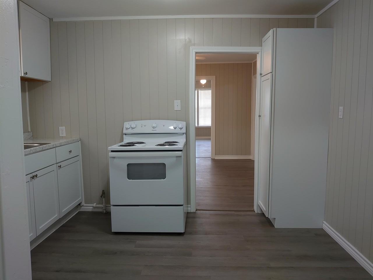 1526 Portland Ave #1 - Photo 4 of 10