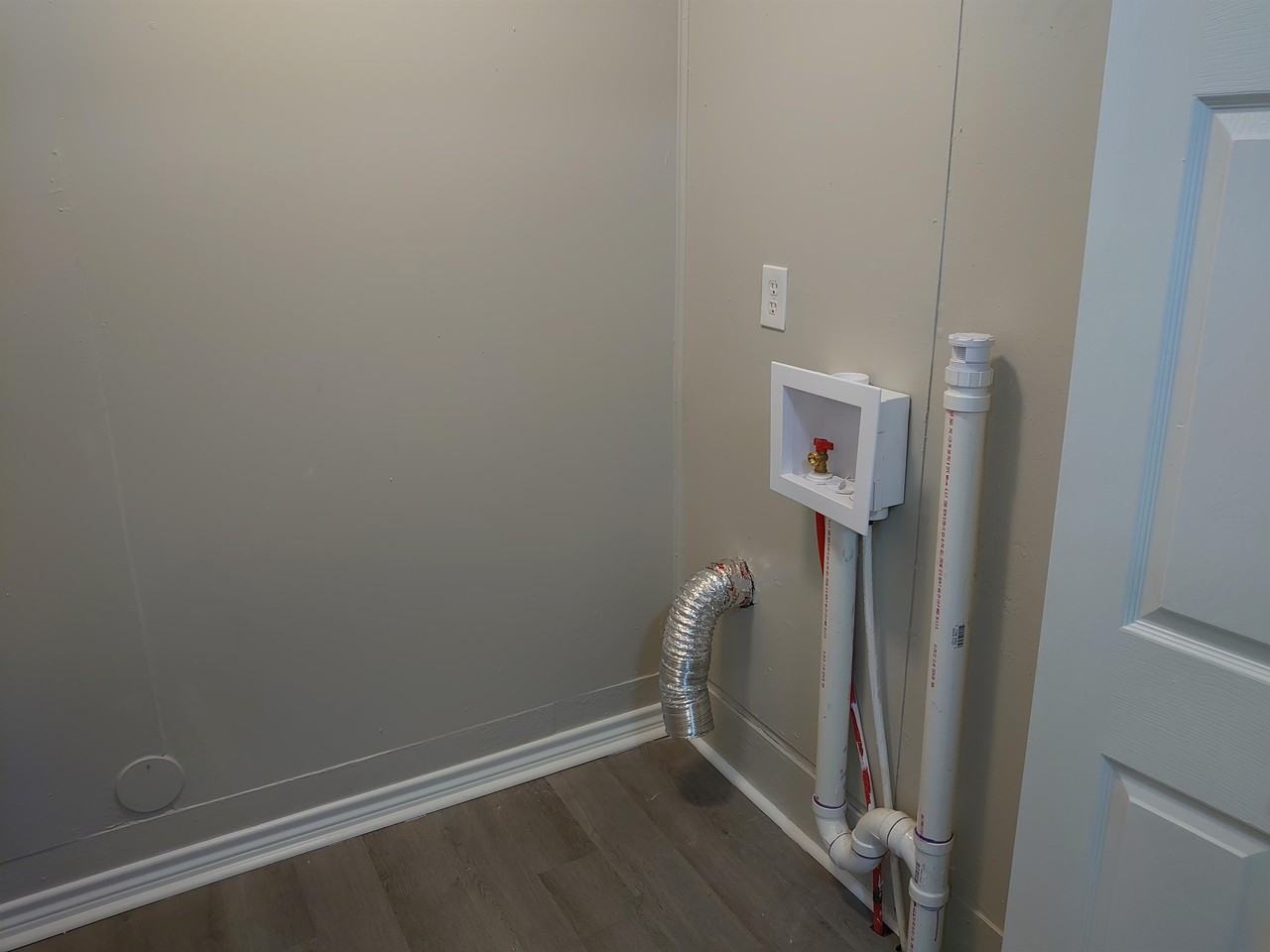1526 Portland Ave #1 - Photo 6 of 10