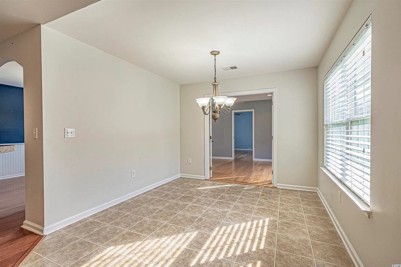 223 Whitchurch St #1 - Photo 5 of 9