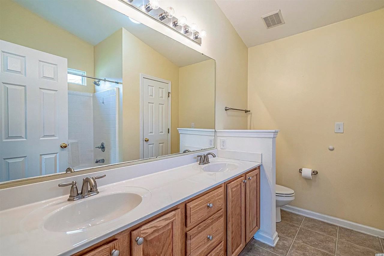 223 Whitchurch St #1 - Photo 6 of 9