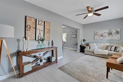 542 Yolo St - Photo 3 of 14