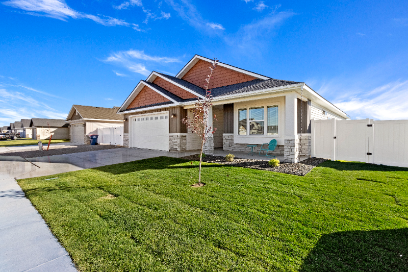 1231 White Birch Ave - Photo 2 of 35