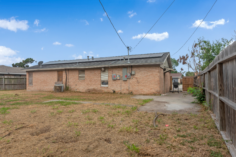 934 Salem Dr - Photo 2 of 27