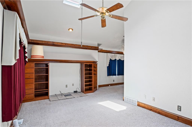 2214 E 69th St - Photo 2 of 8