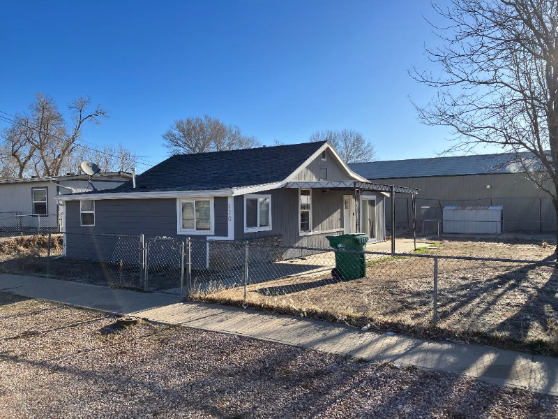 320 S 3rd Ave - Photo 2 of 12