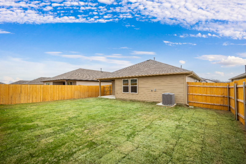 728 Adler Way - Photo 4 of 50