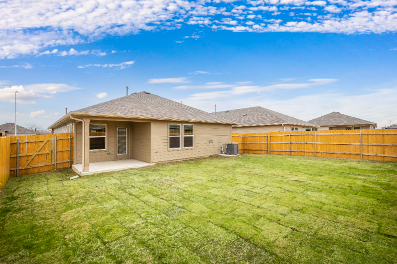 728 Adler Way - Photo 5 of 50