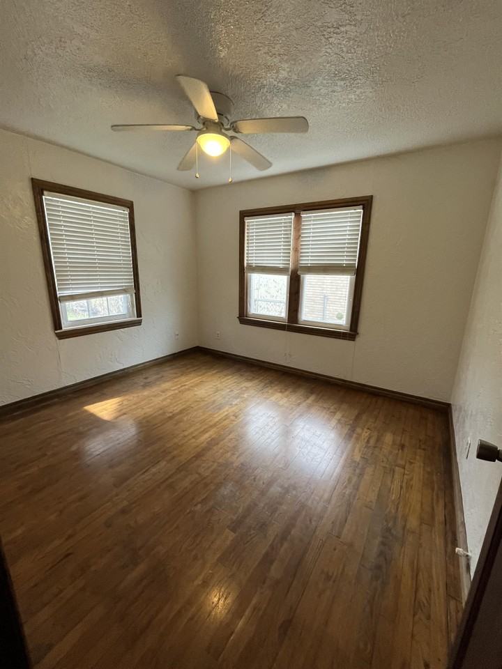 111 E Haddock St #1 - Photo 6 of 8