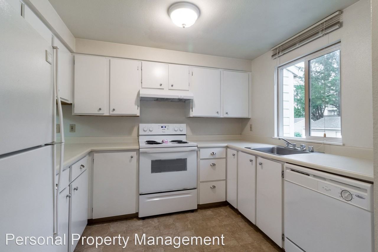 13216 Salmon Creek Ave - Photo 2 of 11