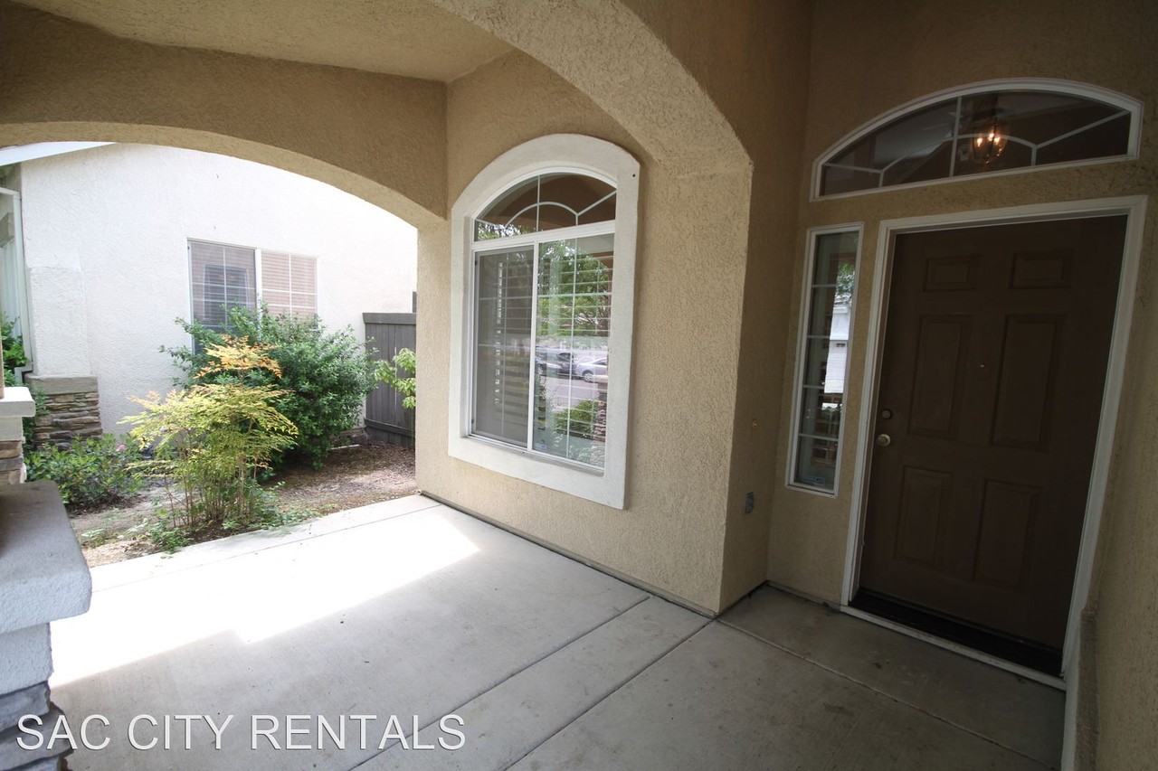9740 Nature Trail Way - Photo 2 of 26