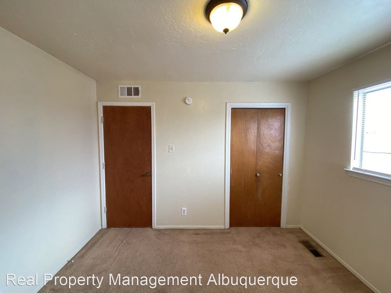 313 Columbia Dr SE - Photo 2 of 29