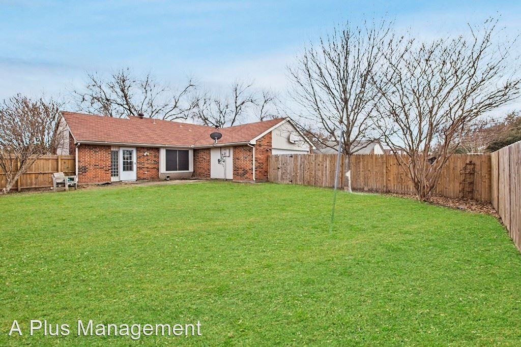 1311 Thoreau Ln - Photo 3 of 37