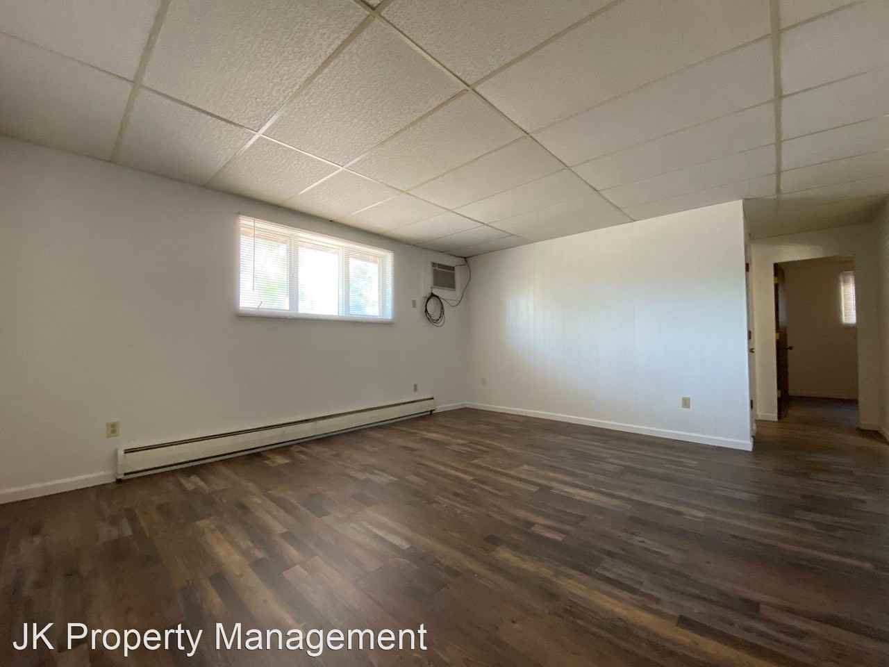 1122 1st Ave SW - Photo 2 of 12