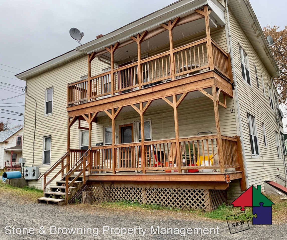 138 Seminary St - Photo 2 of 11