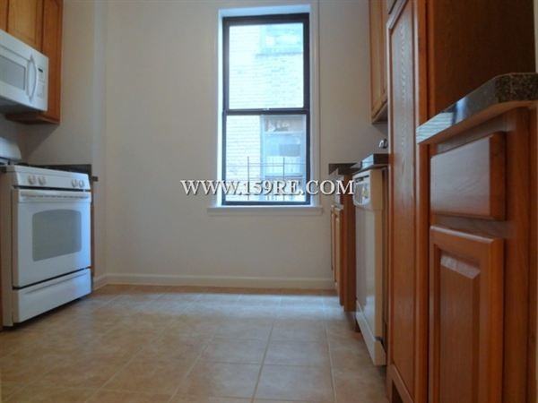 Broadway & W 171st St. - Photo 3 of 9