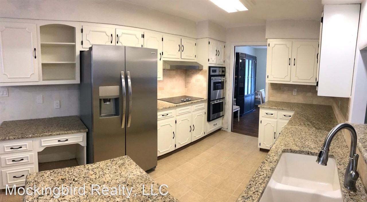 6002 Windhaven Dr - Photo 3 of 14