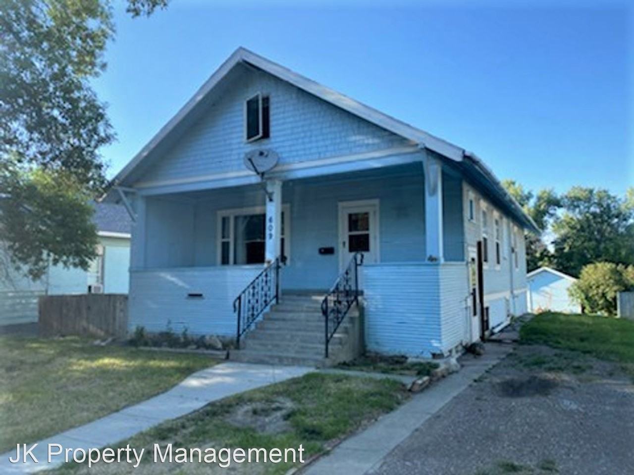 609 6th Ave N