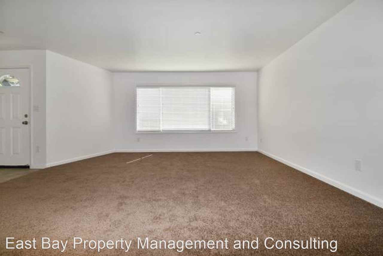 2426 S Siega Ave - Photo 3 of 7