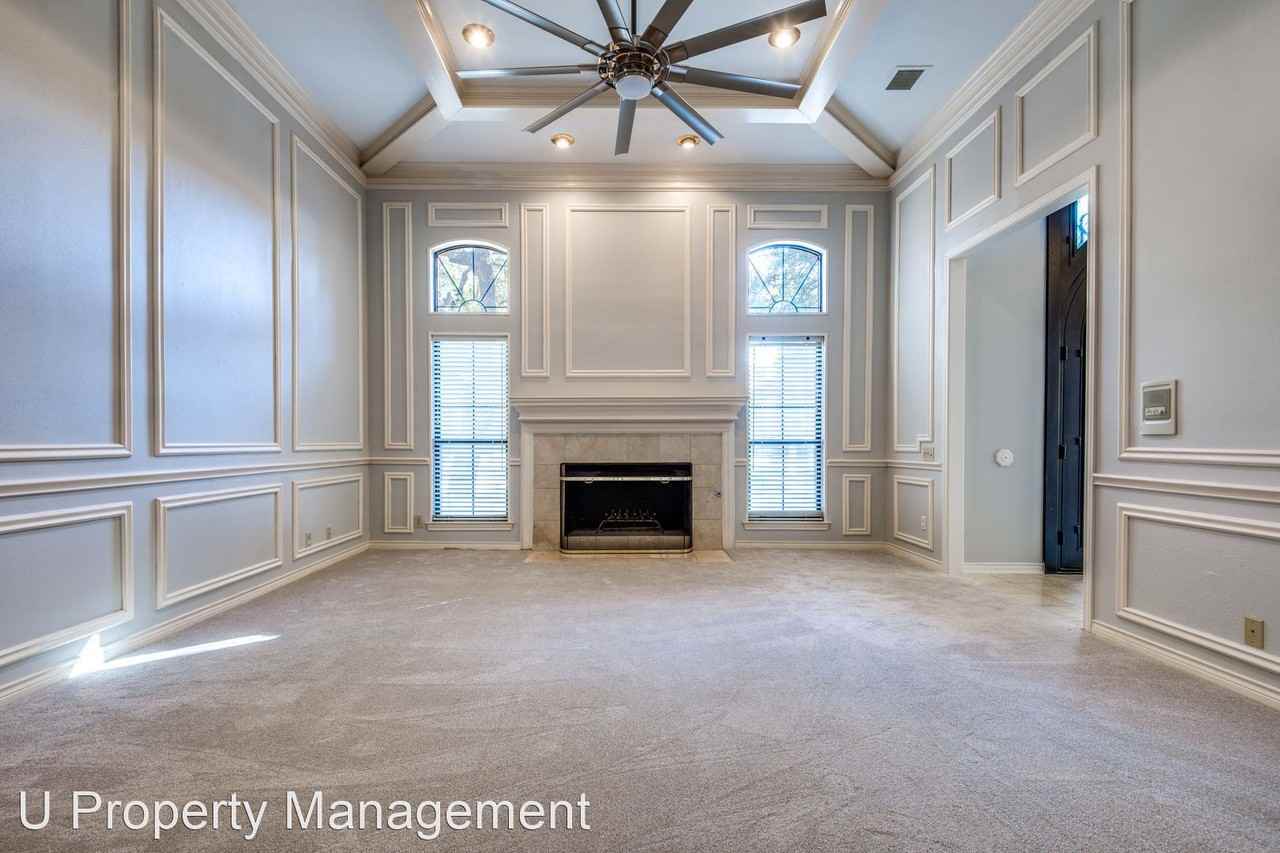 4581 Hallmark Dr - Photo 2 of 9