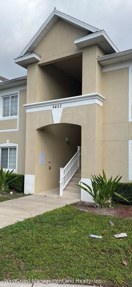 6423 Cypressdale Dr #102