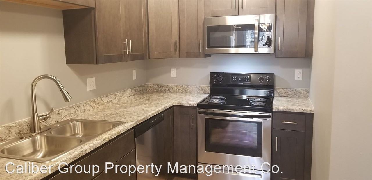 2557 W 3rd Street - Photo 3 of 12