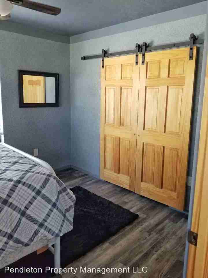 42124 Main St - Photo 2 of 11