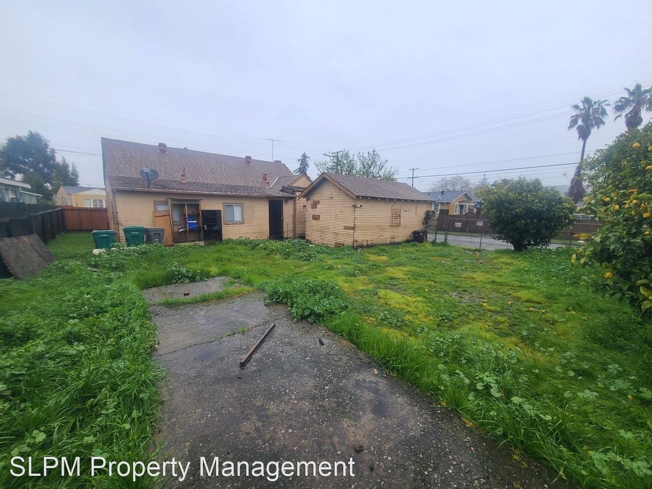 1842 100th Ave - Photo 3 of 15