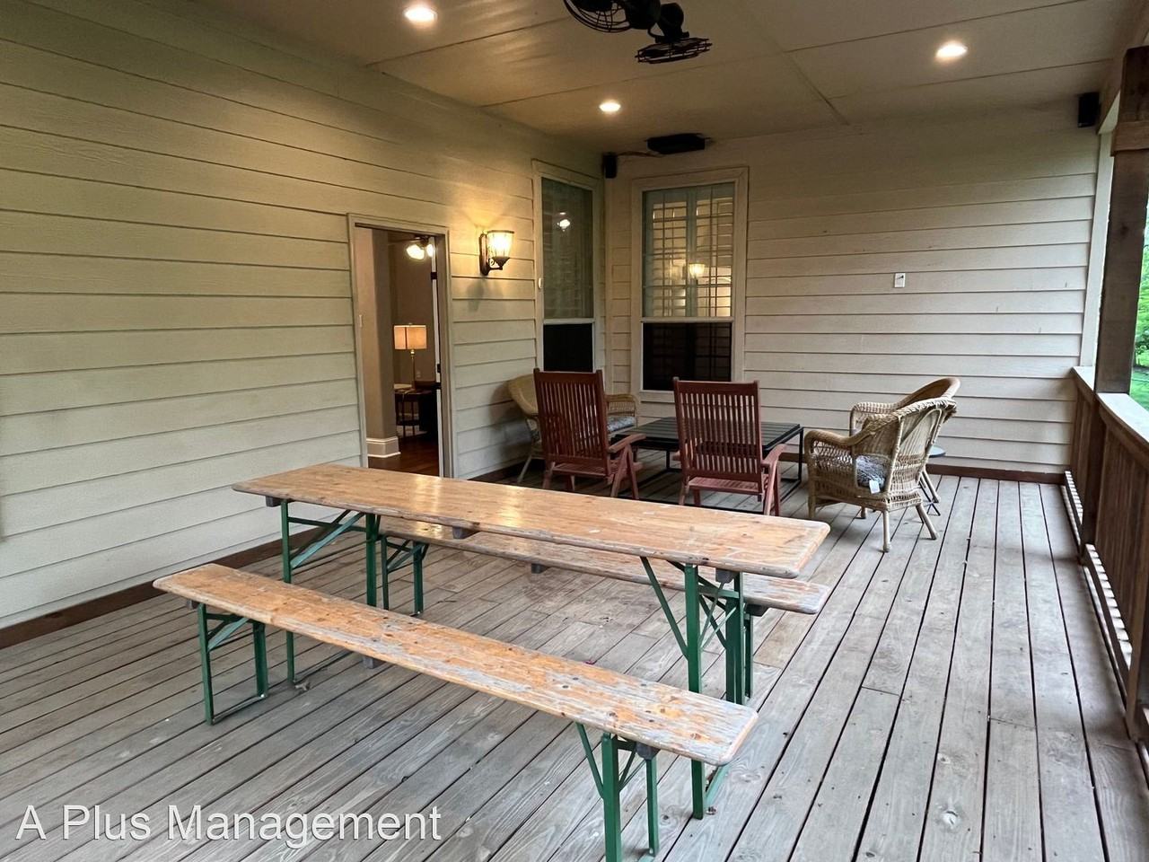 8165 Hunnicut Rd - Photo 2 of 18