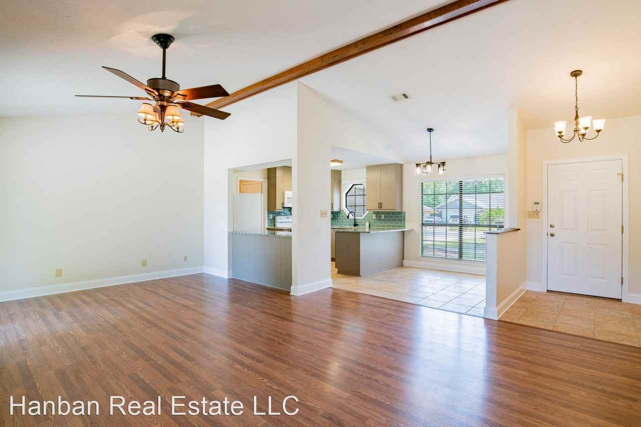 3210 Desert St - Photo 2 of 16