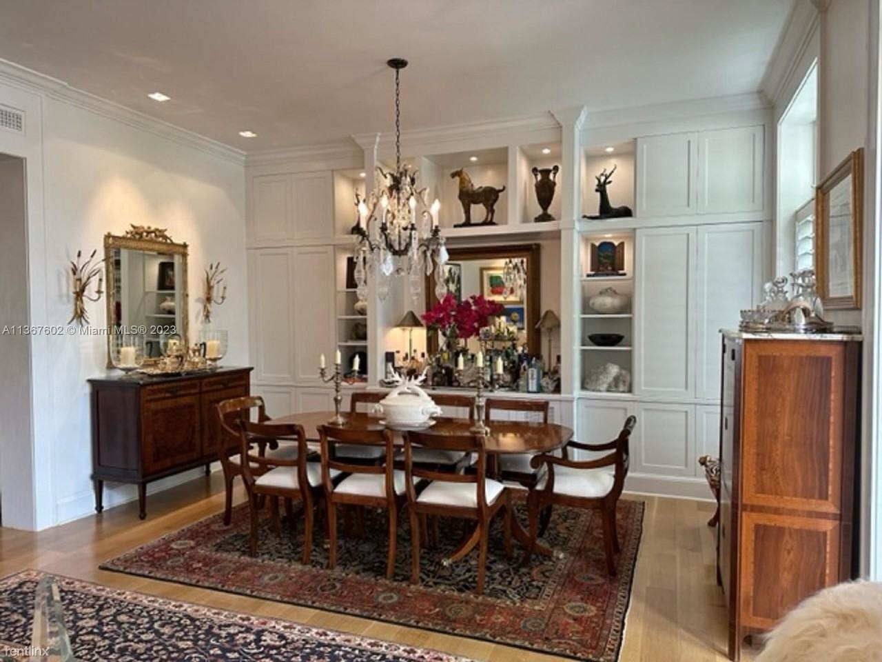 645 Almeria Ave - Photo 3 of 25