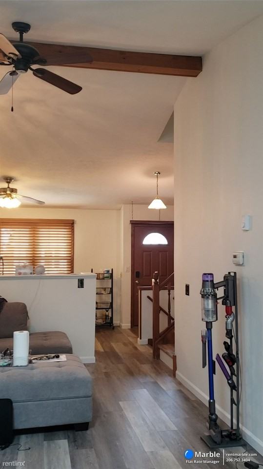875 Amherst Ln - Photo 2 of 36