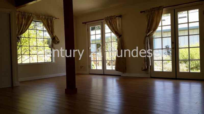 11805 Mill St - Photo 3 of 26