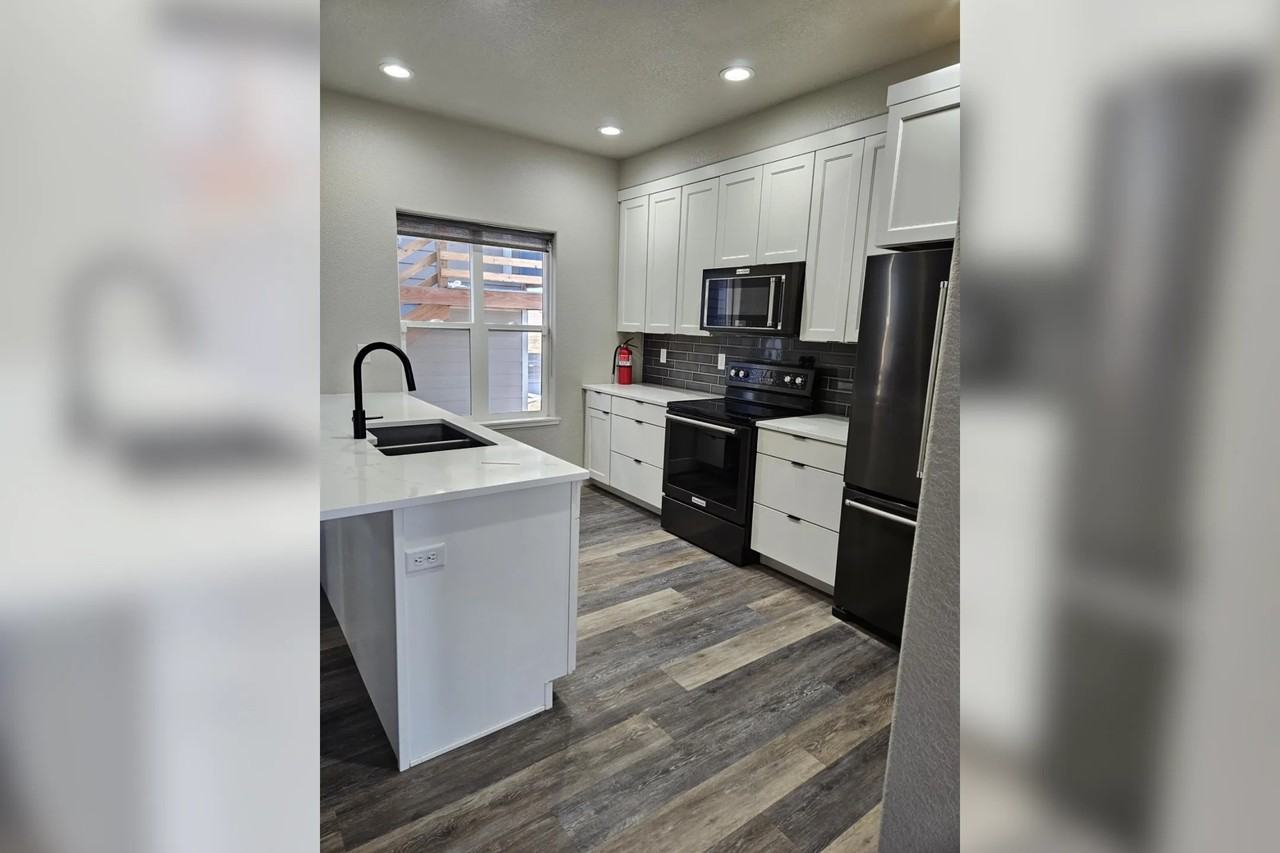 2825 Urban Pl - Photo 2 of 13