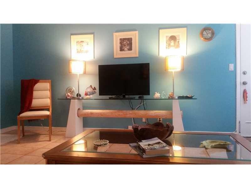 505 NE 20th Ave #211