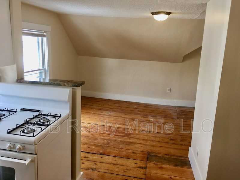 126 Emery St #3 - Photo 5 of 11