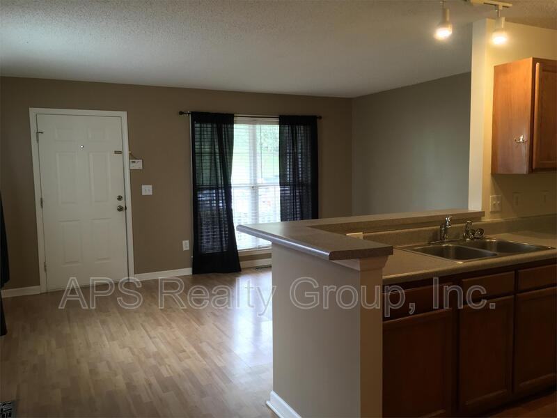 857 Salem Pointe Ln - Photo 2 of 7