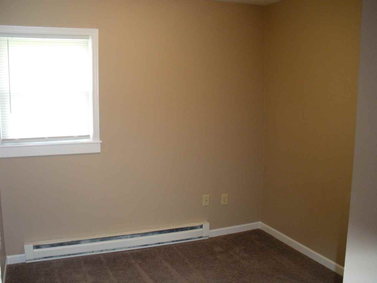 206 W Oxford St - Photo 3 of 6