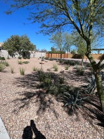 6102 S Roosevelt St - Photo 2 of 25