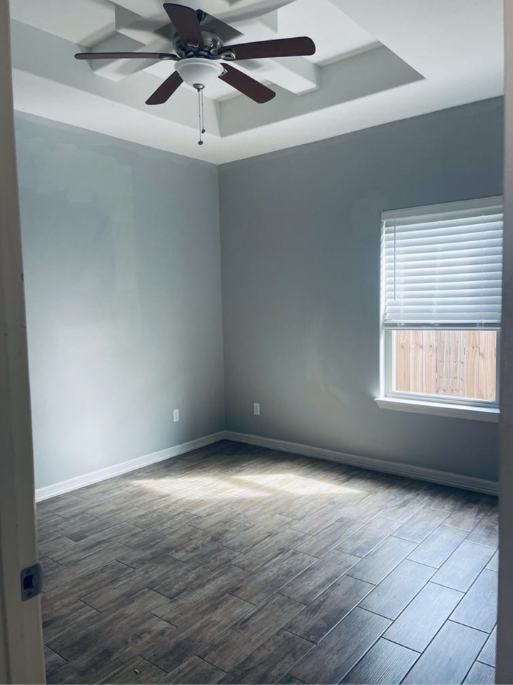 2100 Jackson St - Photo 3 of 11