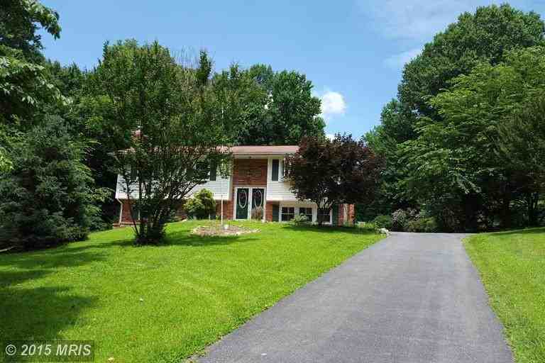 1325 Ryan Rd - Photo 3 of 22