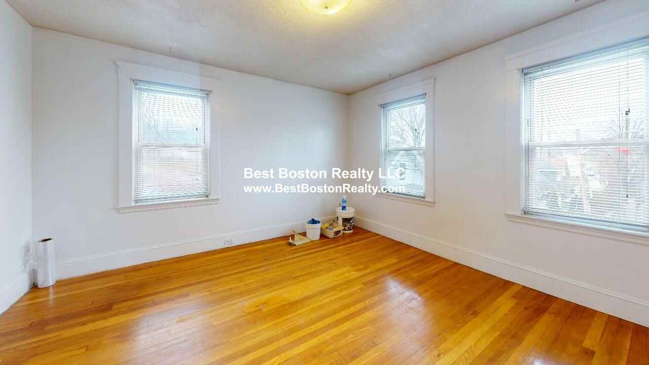 14 Lincoln Ct - Photo 2 of 9