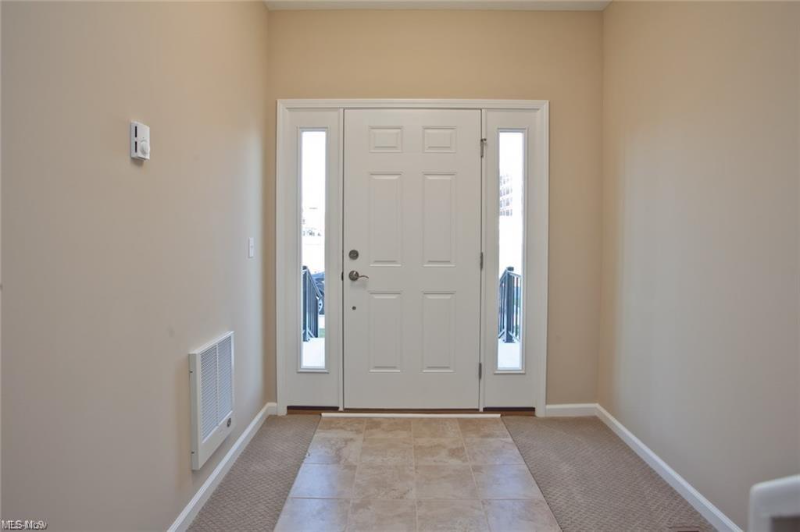 164 Vine St - Photo 2 of 15